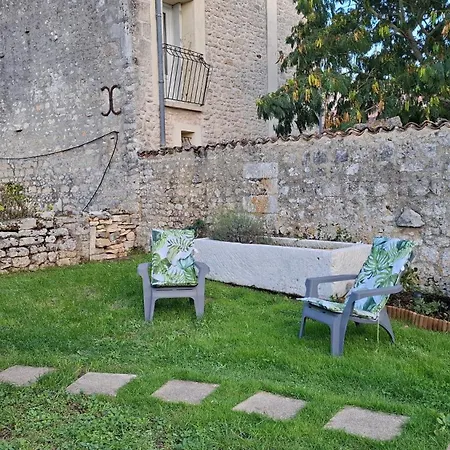 Le Logis Du Tilleul Hébergement de vacances *